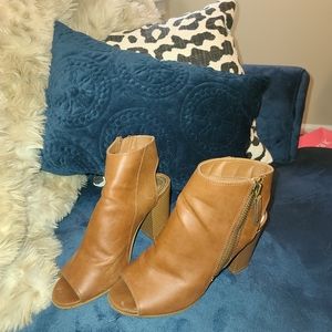 Madden Girl Fall Peep Toe Booties